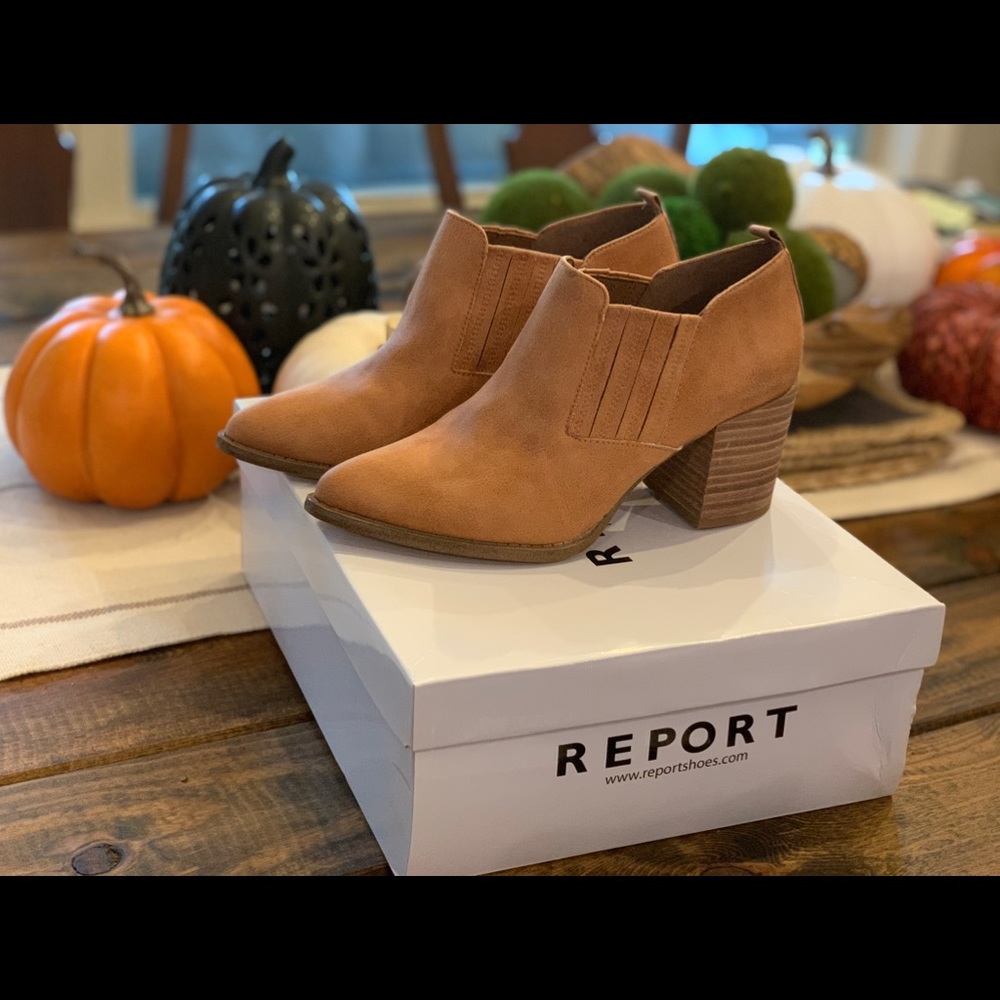 Brand NEW 7.5 Camel colored ankle boots. Report brand.